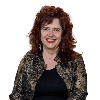 https://mereditheicher.com/wp-content/uploads/2025/06/ME-Headshots-4-26-2024-Web-0027-640x744-1-320x320.png